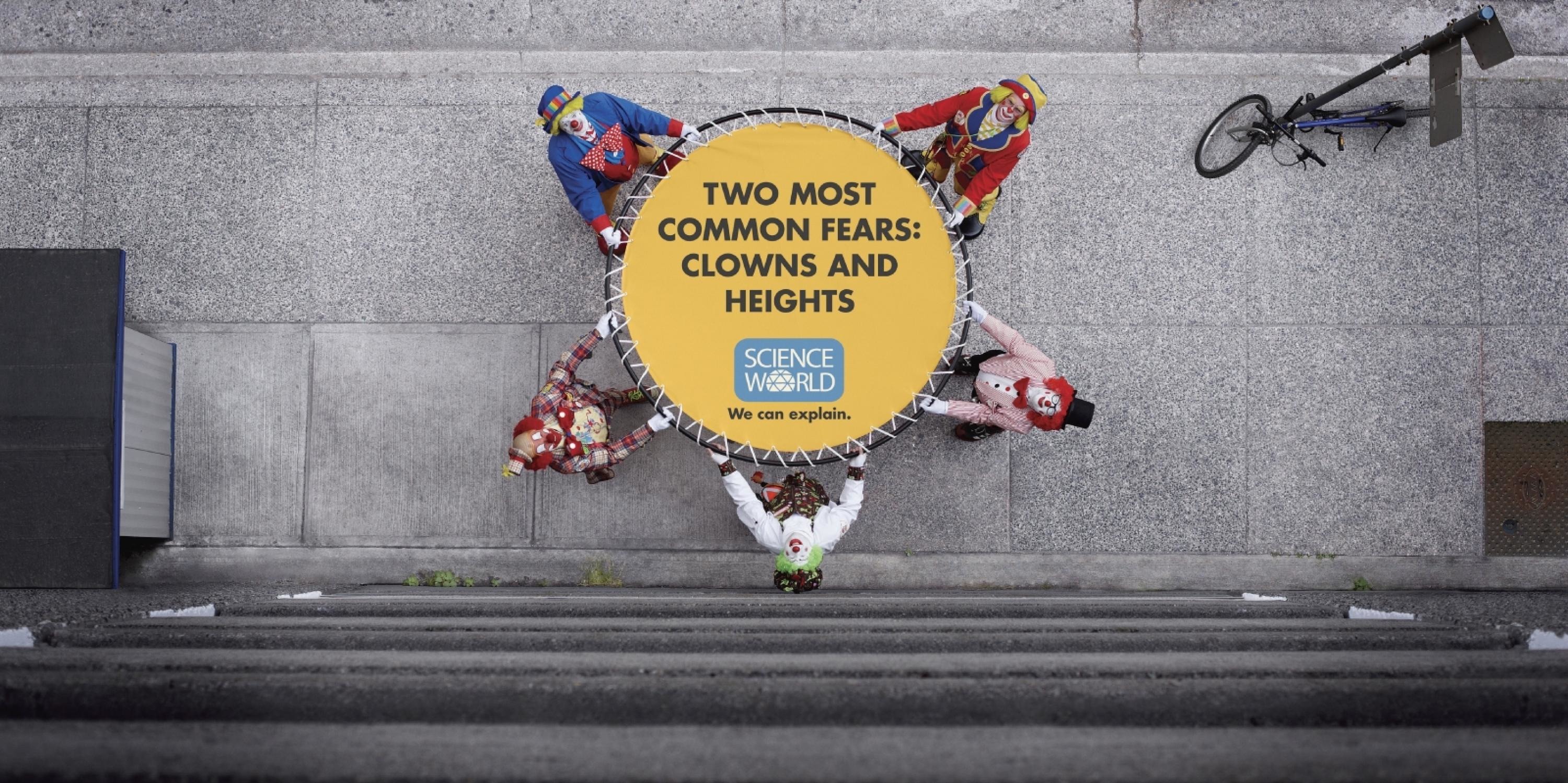 Реклама клоун. Креативная реклама клоун. Science World клоуны.